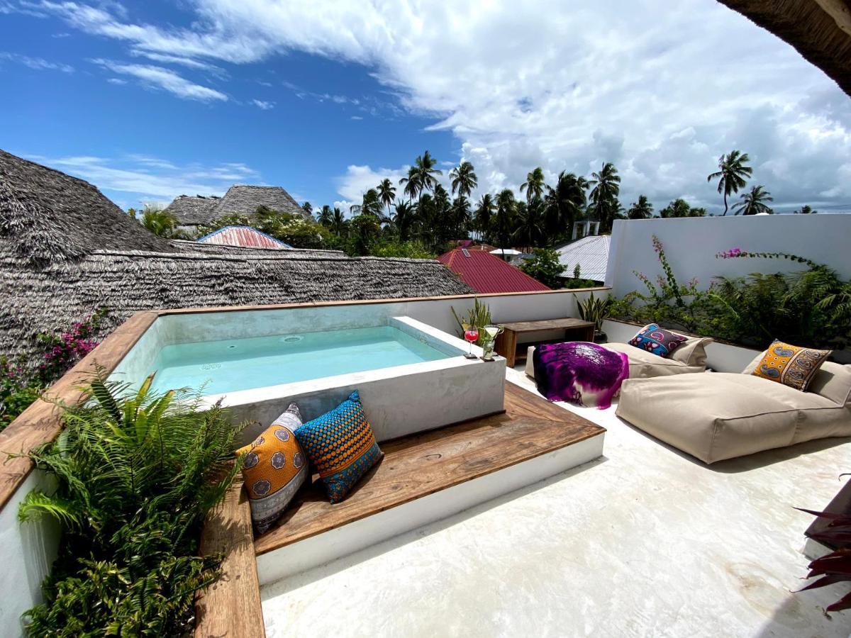 Joya' Beach Suites & Villa Джамбиани Экстерьер фото