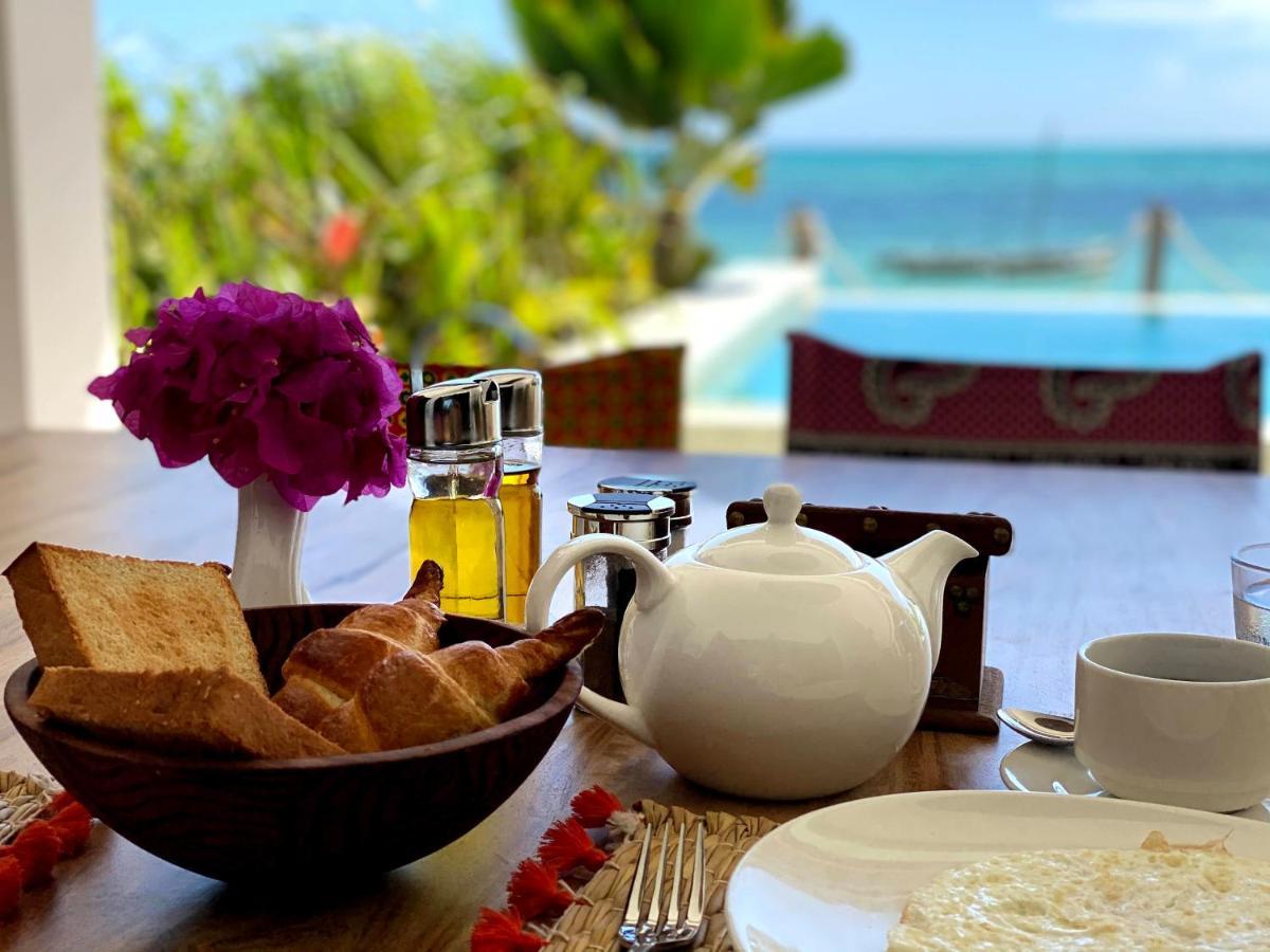 Joya' Beach Suites & Villa Джамбиани Экстерьер фото