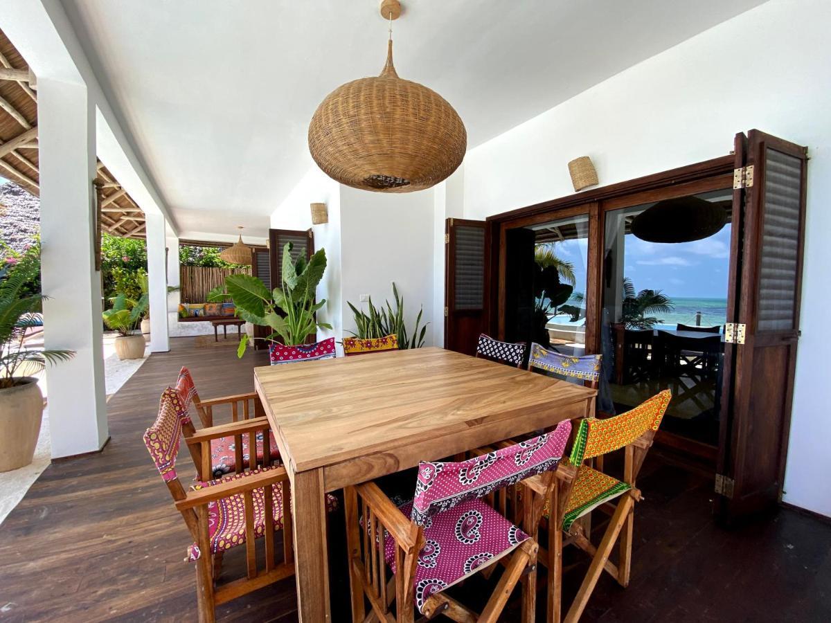 Joya' Beach Suites & Villa Джамбиани Экстерьер фото