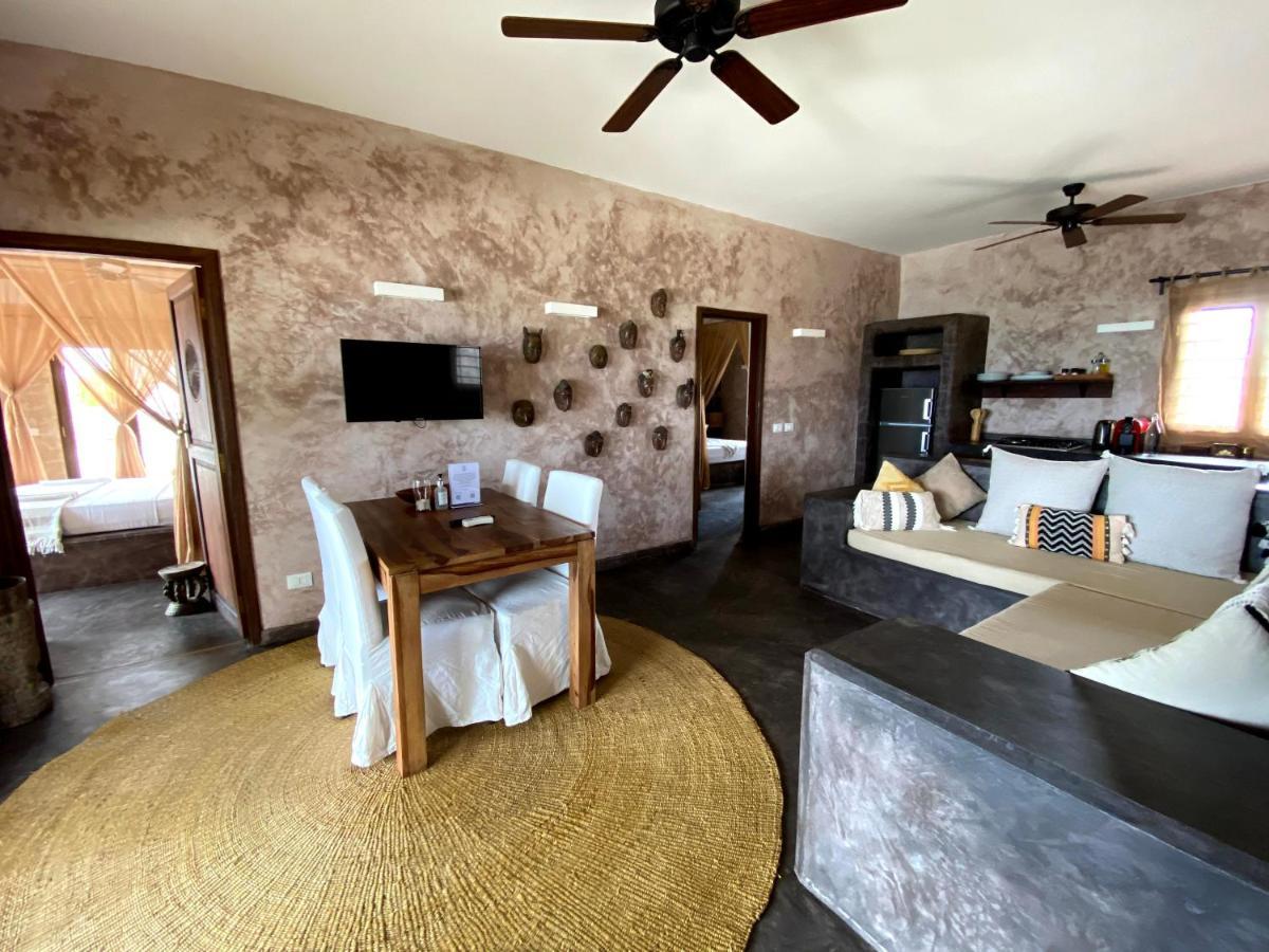 Joya' Beach Suites & Villa Джамбиани Экстерьер фото