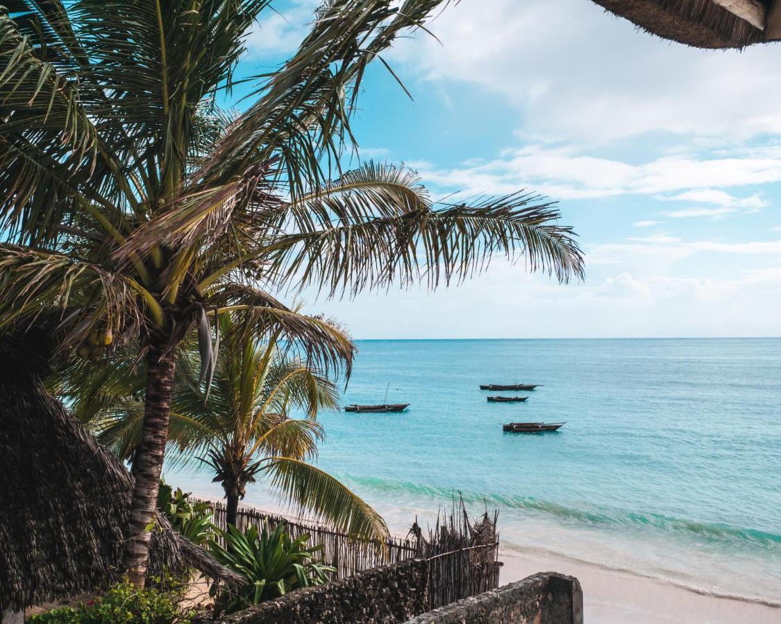 Joya' Beach Suites & Villa Джамбиани Экстерьер фото
