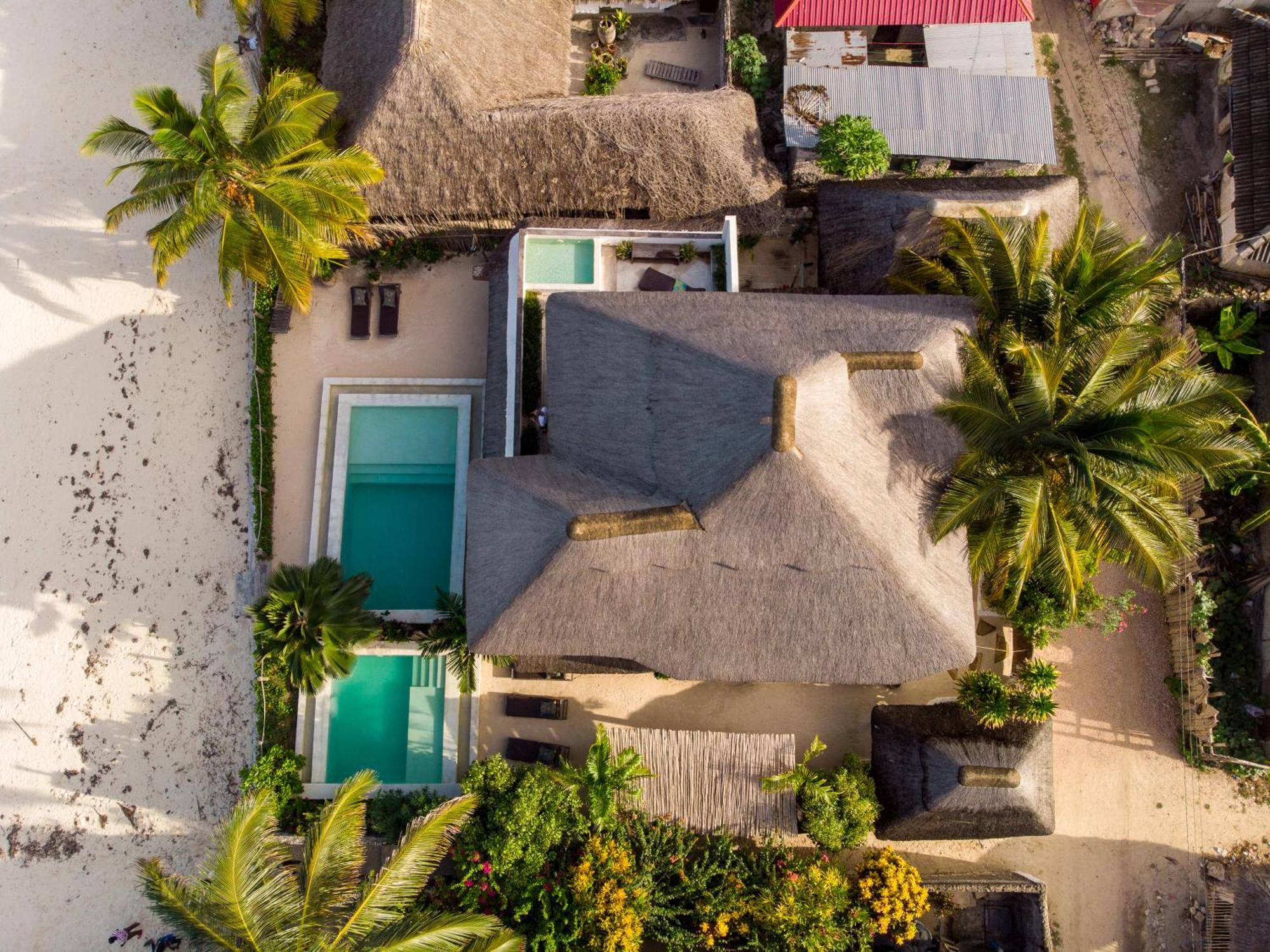 Joya' Beach Suites & Villa Джамбиани Экстерьер фото