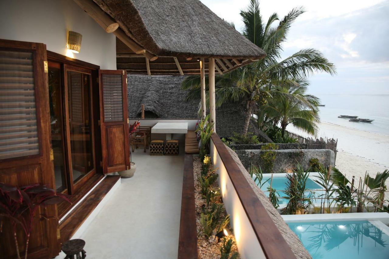 Joya' Beach Suites & Villa Джамбиани Экстерьер фото